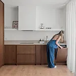 Themelio Living 2-bed Centre *