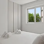Themelio Living 2-bed Centre Apartmán *