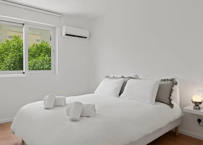 アパート Themelio Living 2-bed Centre *