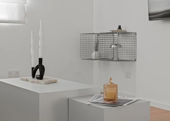 アパート Themelio Living 2-bed Centre