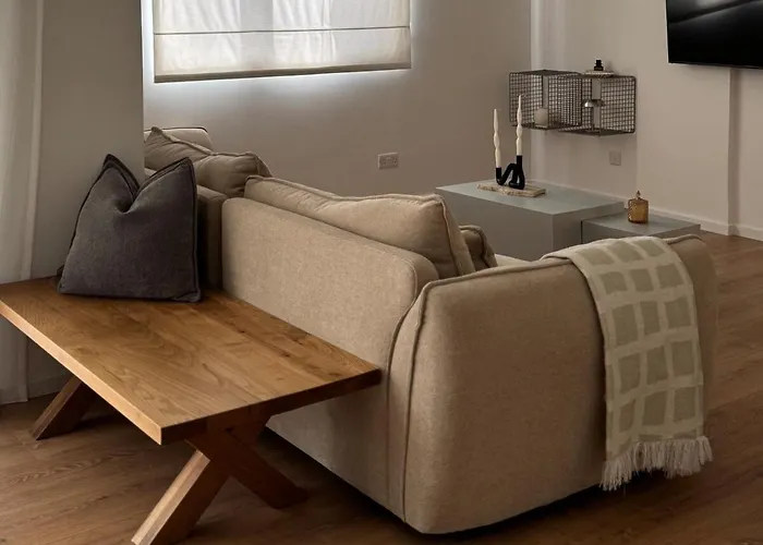 アパート Themelio Living 2-bed Centre