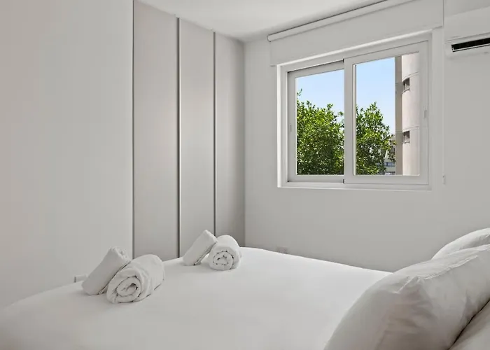 Themelio Living 2-bed Centre アパート *